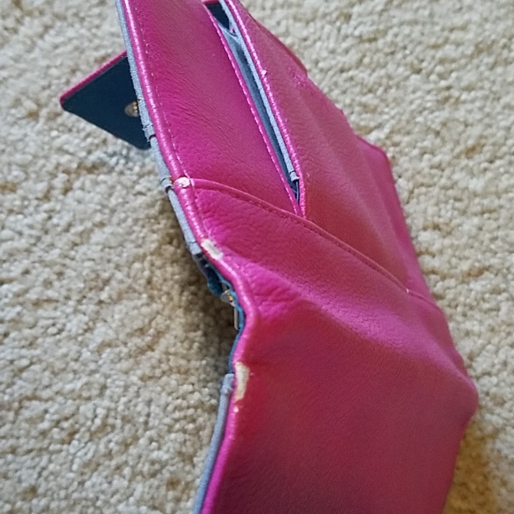 Wallet - Picture 4 of 5